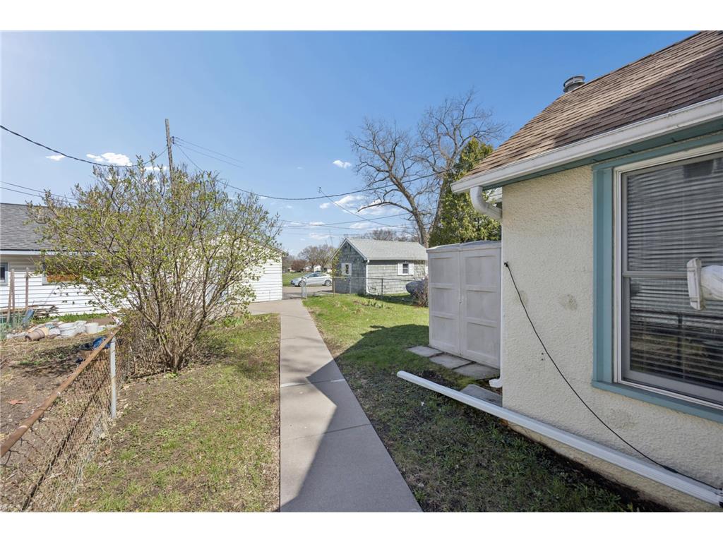 1351 Ames Avenue Saint Paul MN 55106 7057013 image20