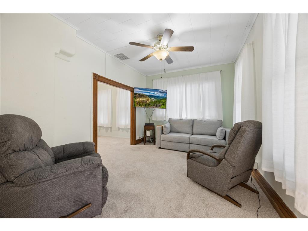 1351 Ames Avenue Saint Paul MN 55106 7057013 image4