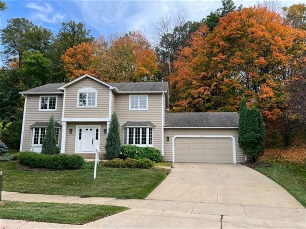 1351 Woodland Drive SW, Rochester, MN 55902 MLS 6418323 Edina Realty