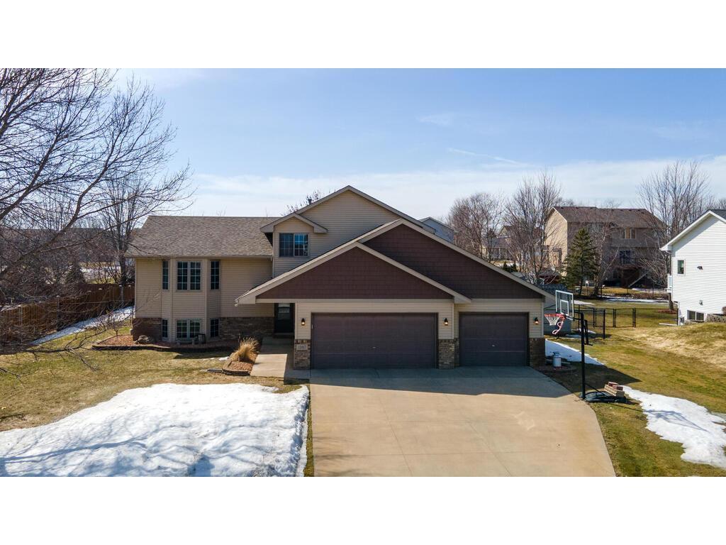 13517 Aspen Drive, Rogers, MN 55374 MLS 6348018 Edina Realty