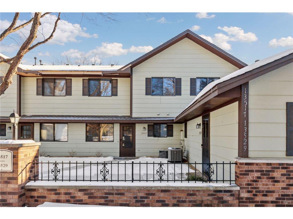 13517 Zenith Lane, Eden Prairie, MN, 55346 MLS 6314798 Edina Realty