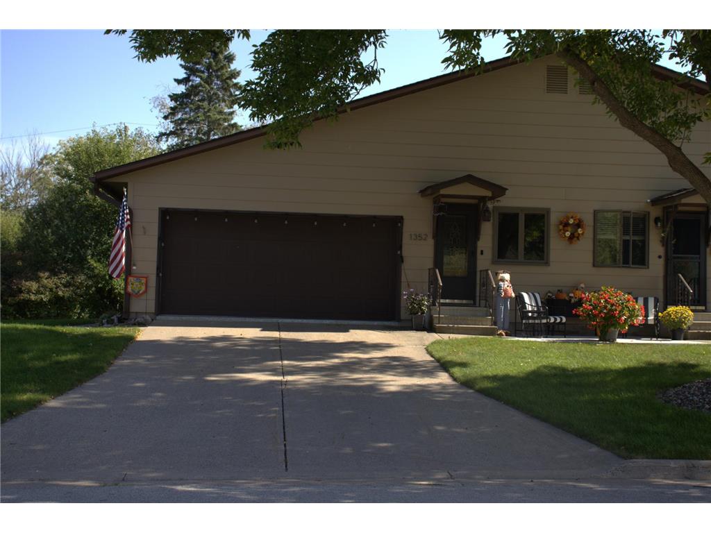 1352 Brookview Drive Winona MN 55987 6442279 image1