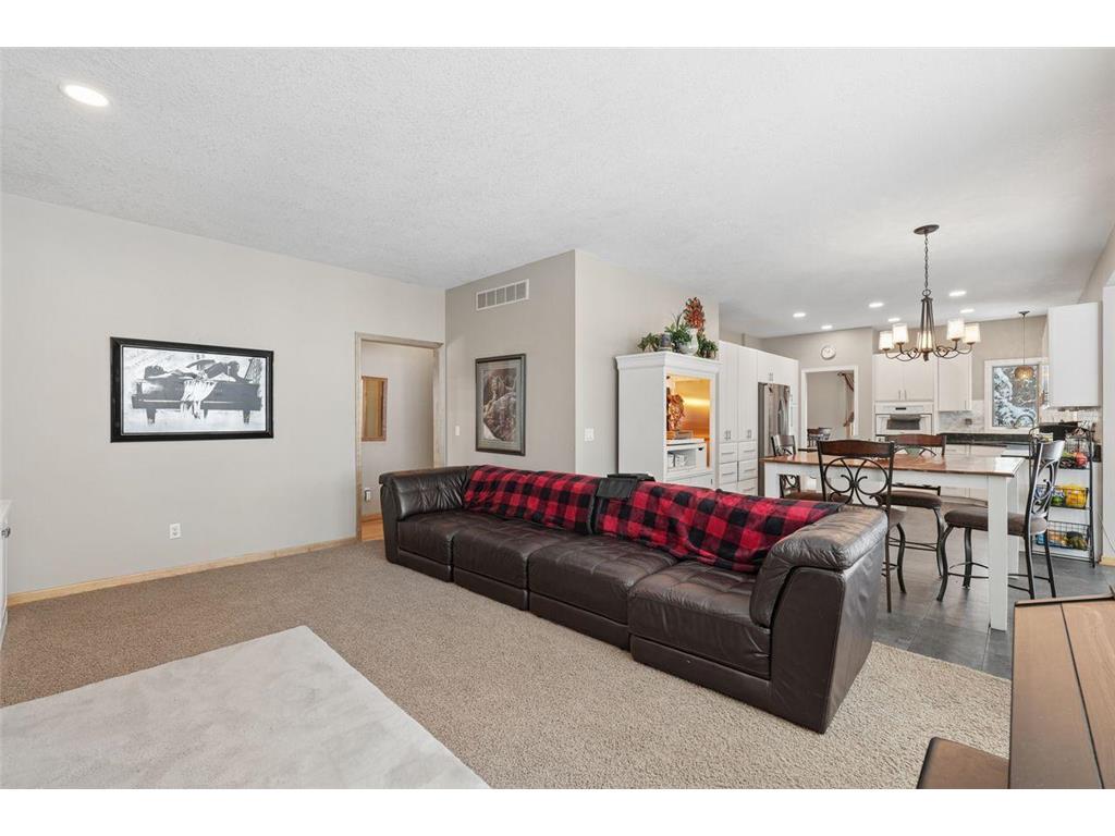 13529 Gossamer Way Apple Valley MN 55124 6809108 image8