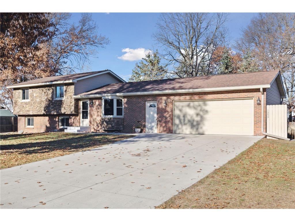 1353 108th Avenue NE Blaine MN 55434 6466817 image1