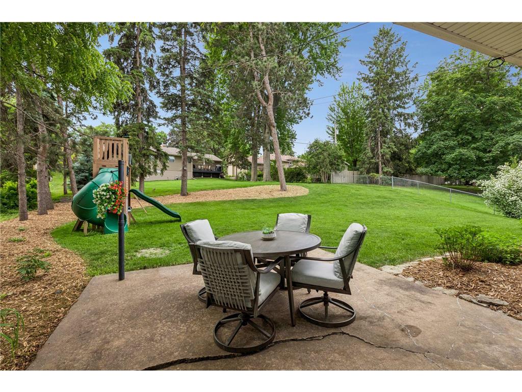 1353 Hillcrest Drive NE Fridley MN 55432 7085527 image2