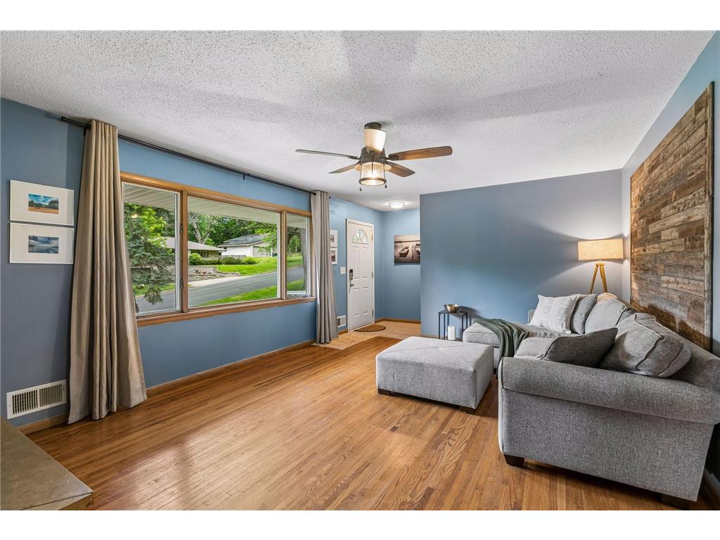 1353 Hillcrest Drive NE Fridley MN 55432 7085527 image4