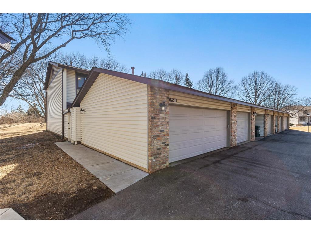 13541 Heather Hills Drive Burnsville MN 55337 6676964 image1