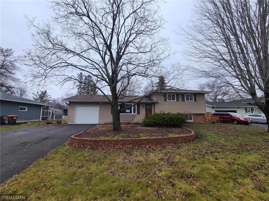 1355 18th Street W Hastings MN 55033 6473226 image1