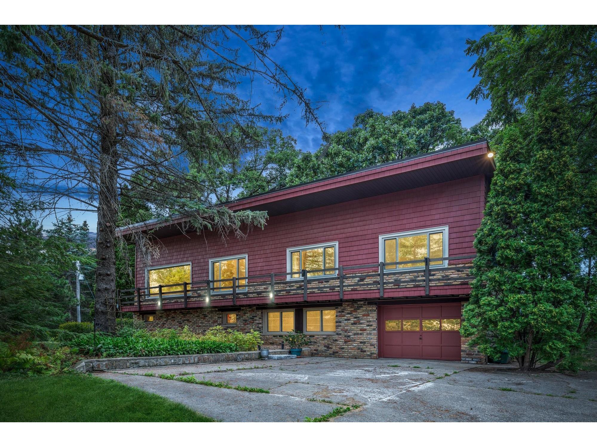 1355 Deerwood Drive, Eagan, MN, 55123 MLS 5763054 Edina Realty