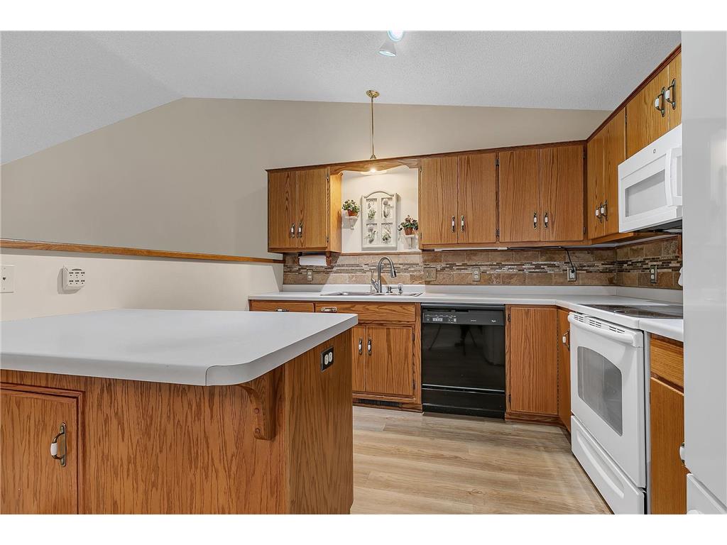 1355 Rum River Court #6 Milaca MN 56353 7032307 image3