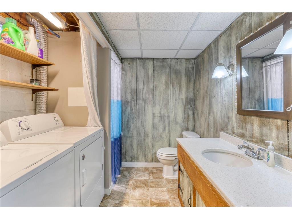 1355 Sycamore Street River Falls WI 54022 6812776 image25