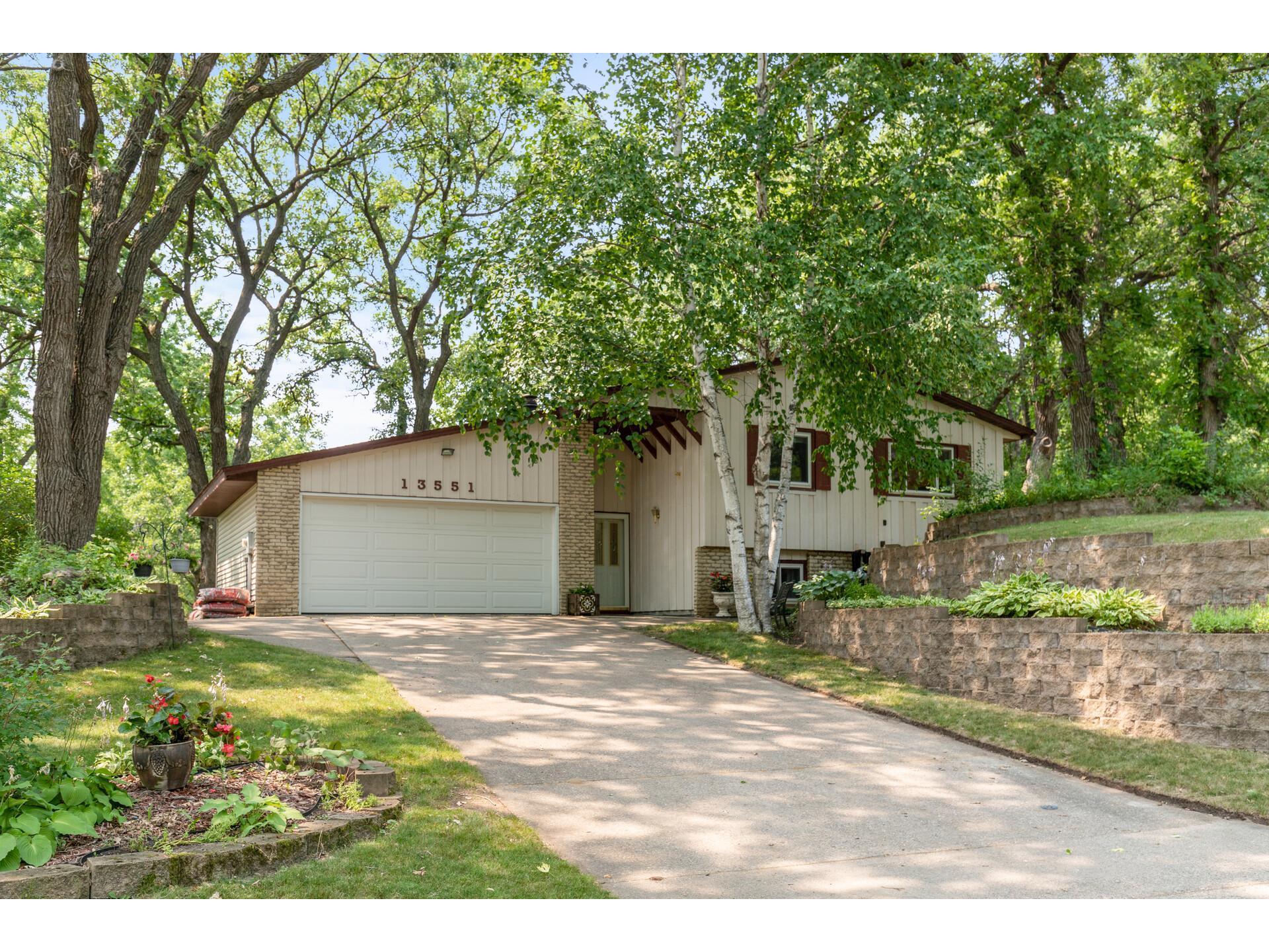 13551 Everest Avenue, Apple Valley, MN, 55124 MLS 6025696 Edina Realty