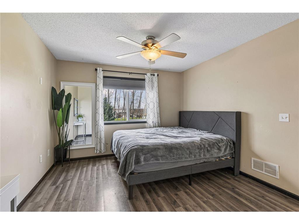 13556 355th Street Lindstrom MN 55045 7064377 image13