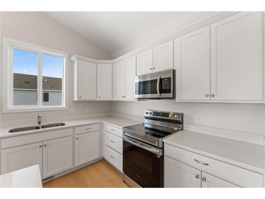1356 Wisteria Lane New Richmond WI 54017 6822131 image16