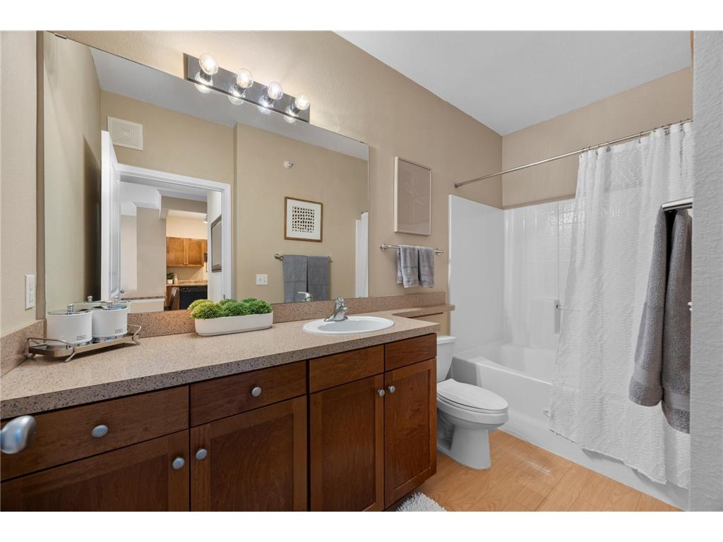 13570 Technology Drive #2221 Eden Prairie MN 55344 7048212 image28
