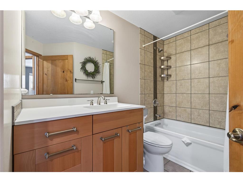 13593 Embry Way Apple Valley MN 55124 7073680 image11