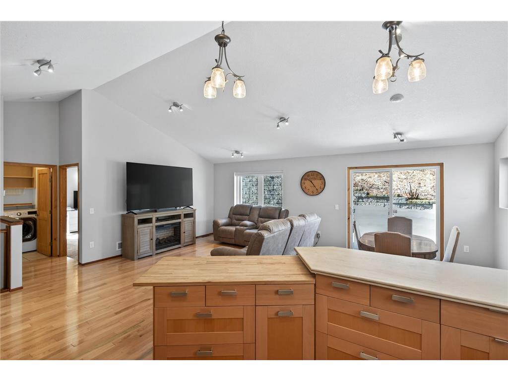 13593 Embry Way Apple Valley MN 55124 7073680 image6