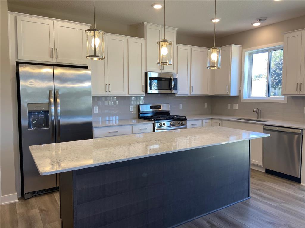 13595 Hollybrook Drive Apple Valley MN 55124 7007276 image1