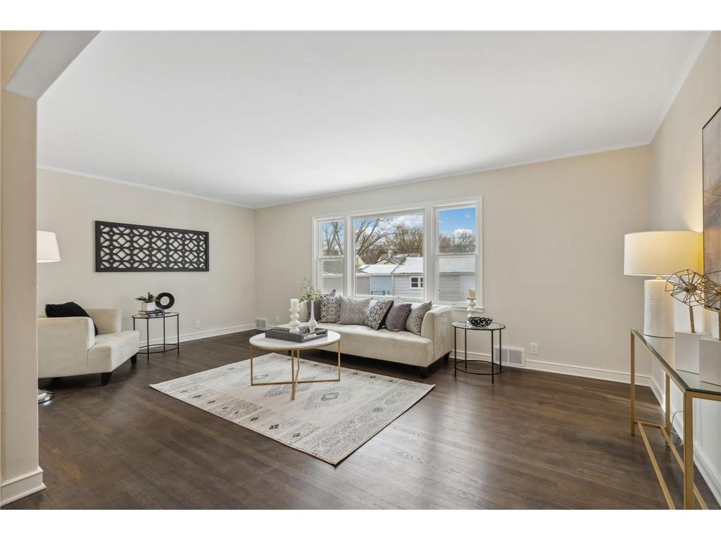 136 17th Avenue N Hopkins MN 55343 6479930 image1