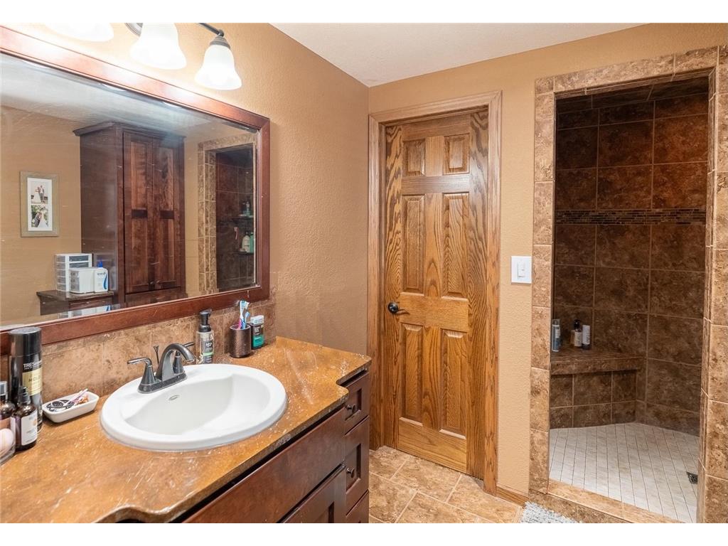 136 1st Avenue Alden MN 56009 6809987 image22