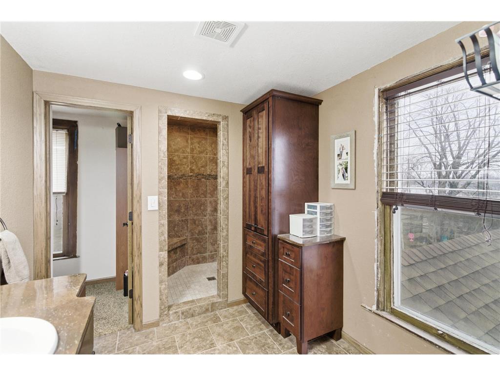 136 1st Avenue Alden MN 56009 6809987 image23