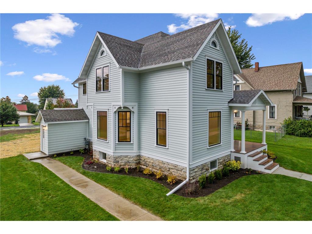 136 2nd Avenue SE Spring Grove MN 55974 6599207 image1