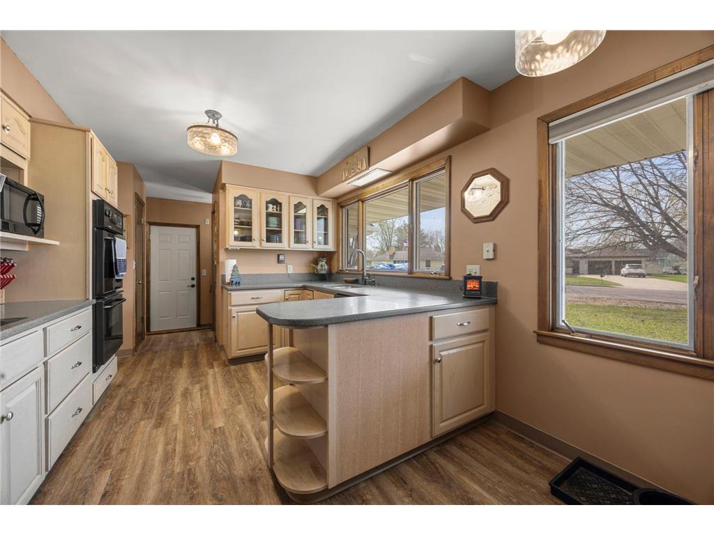 136 N Park Lane Le Sueur MN 56058 7056549 image11