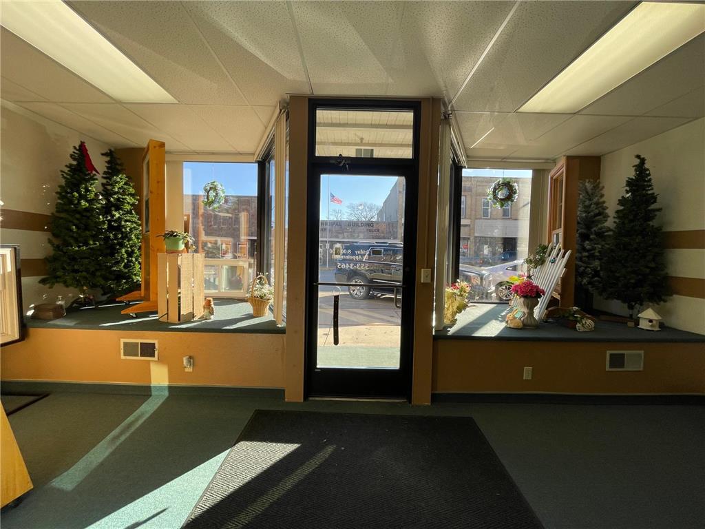 136 S Broadway Wells MN 56097 7027201 image15