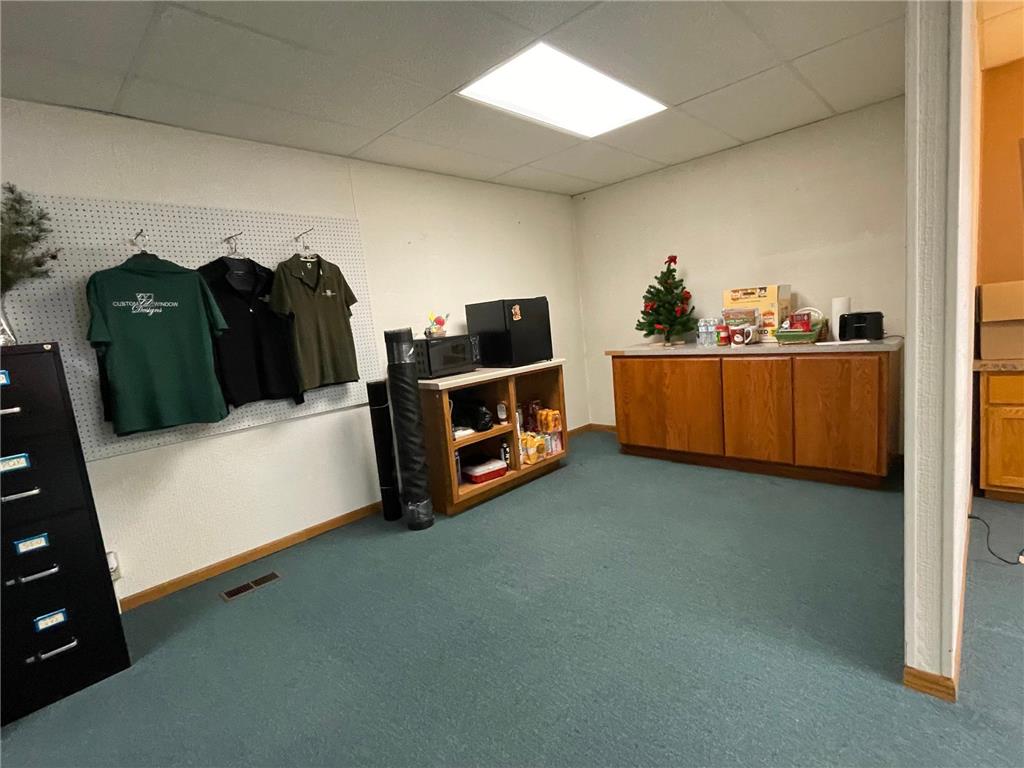 136 S Broadway Wells MN 56097 7027201 image6