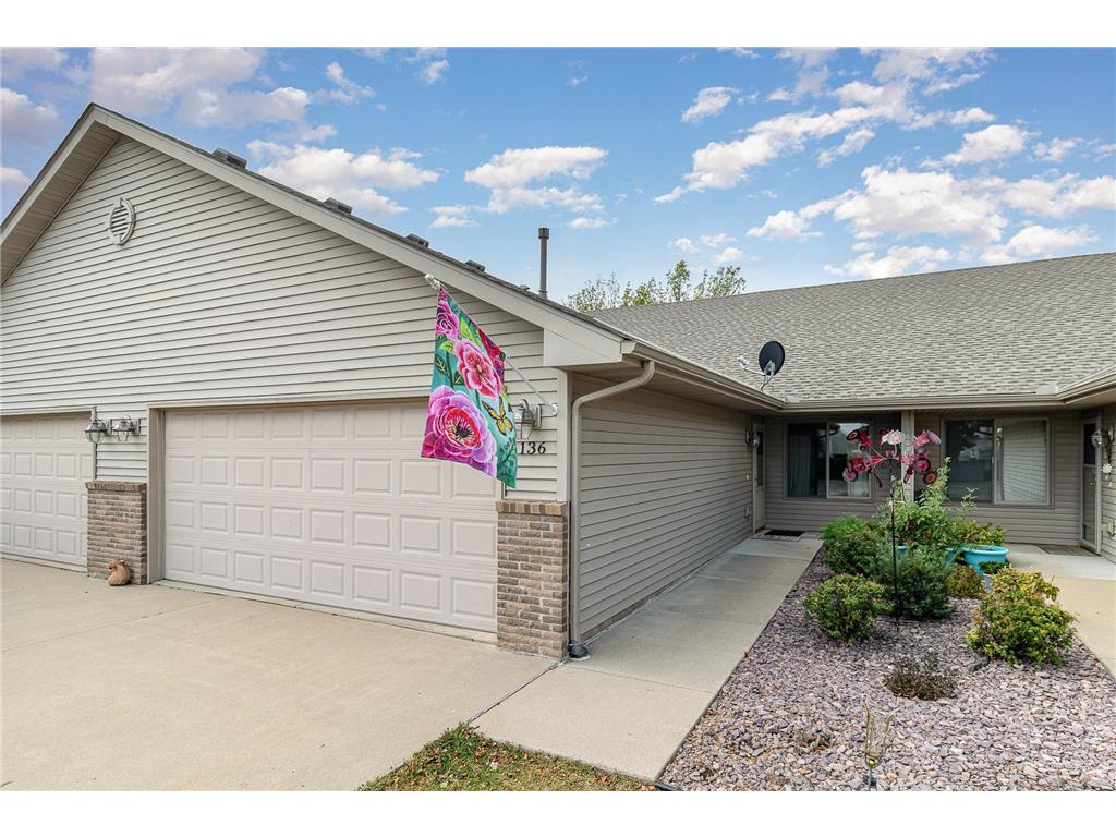 136 S Linden Street Belle Plaine MN 56011 6588172 image1