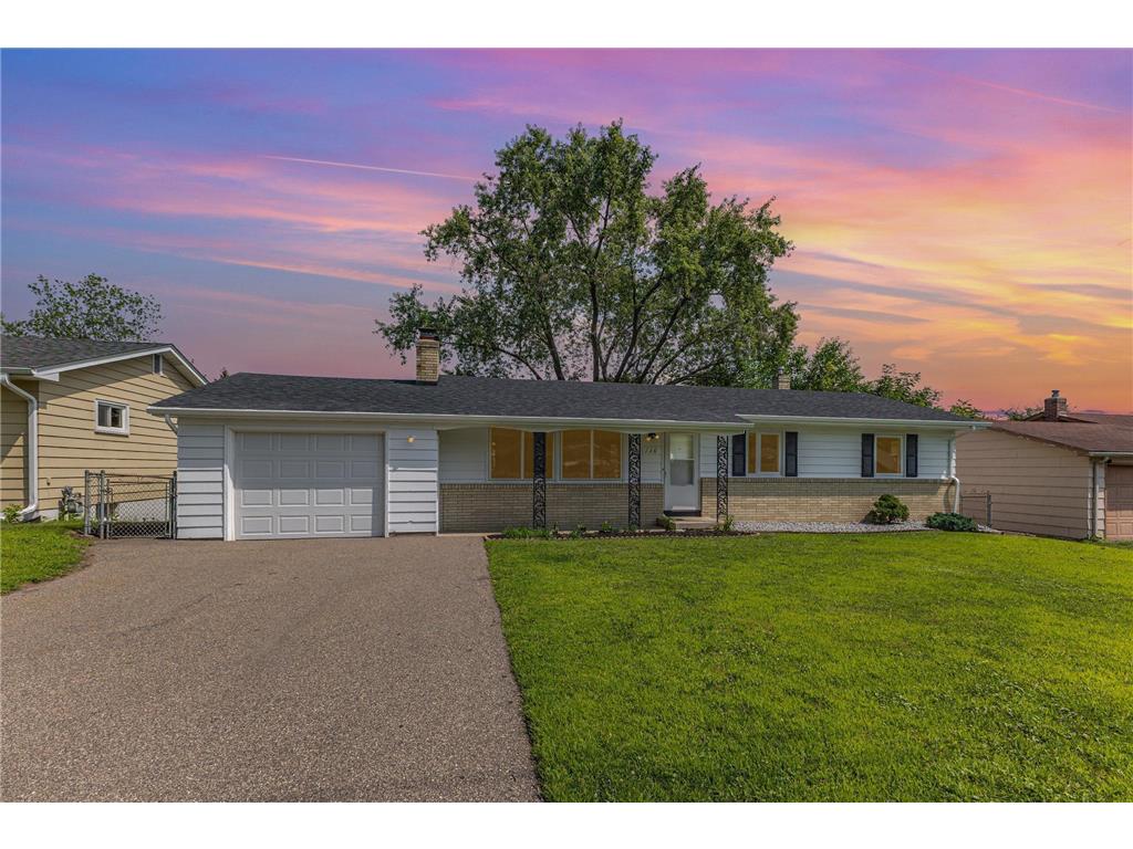 136 White Bear Avenue N Saint Paul MN 55106 6771836 image1