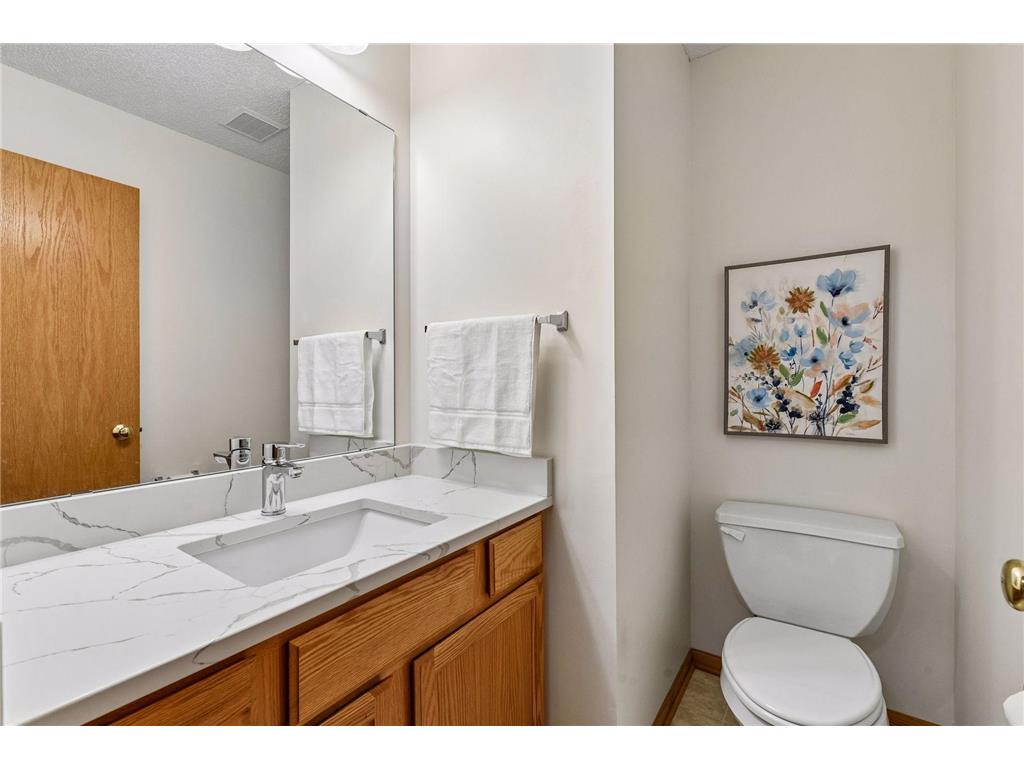 1360 Mockingbird Drive Waconia MN 55387 7059892 image20