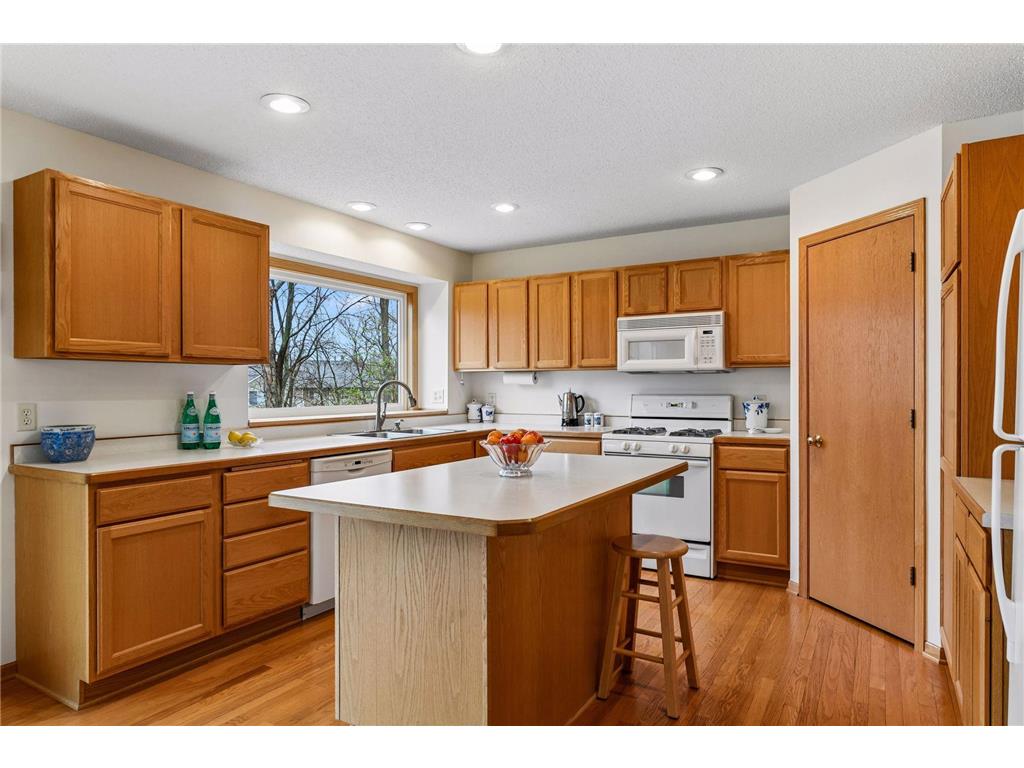 1360 Mockingbird Drive Waconia MN 55387 7059892 image3