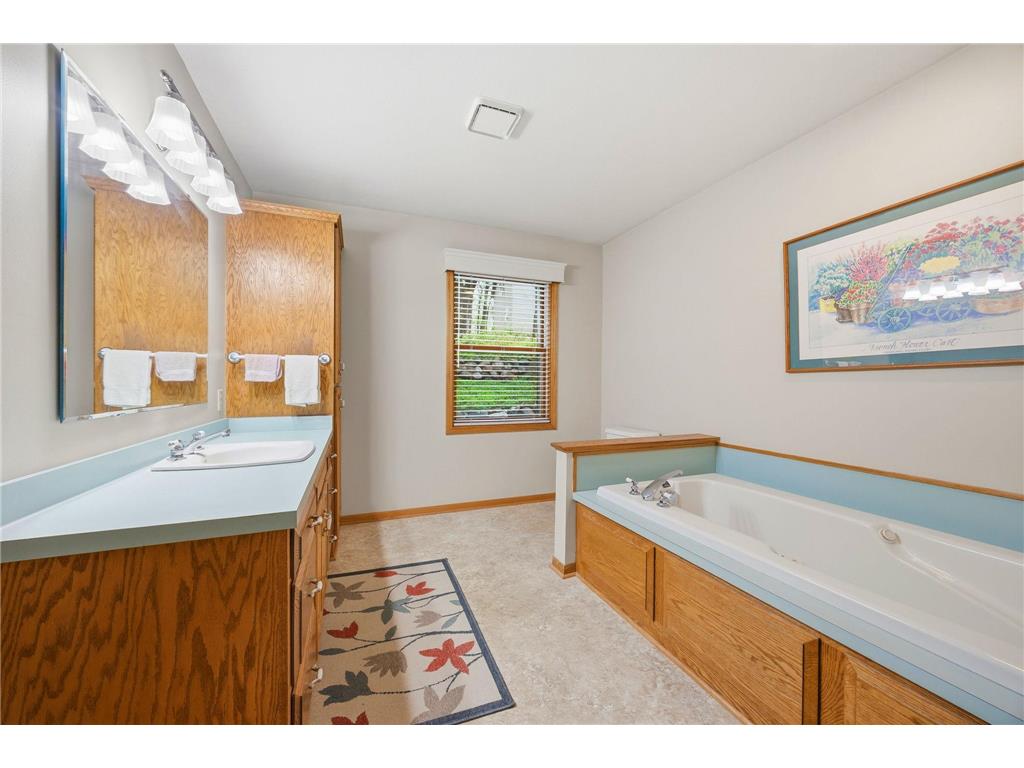 1360 Parkview Drive Chaska MN 55318 7080472 image13