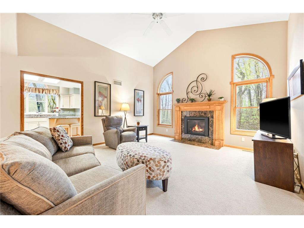 1360 Parkview Drive Chaska MN 55318 7080472 image3