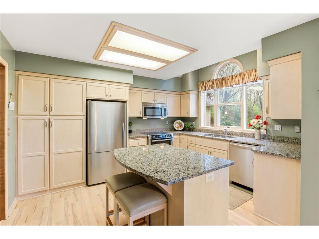 1360 Parkview Drive Chaska MN 55318 7080472 image5