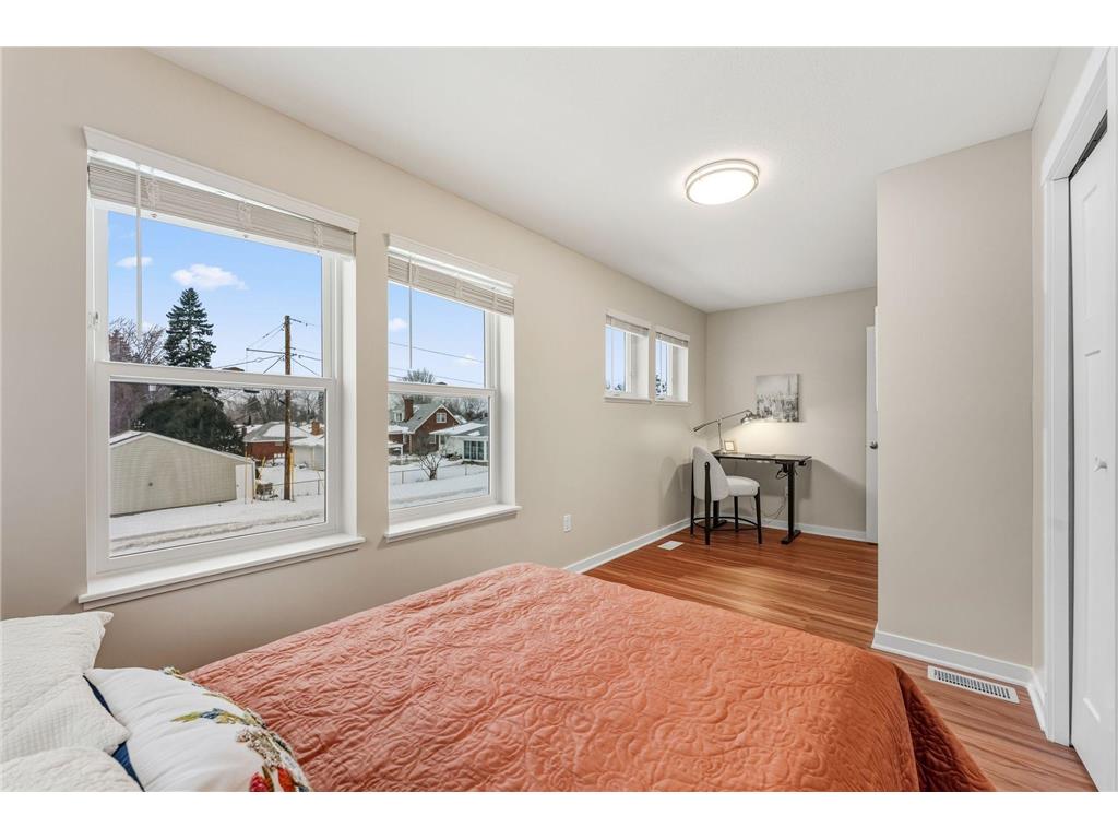1360 Winthrop Street N #2 Saint Paul MN 55119 7072709 image19