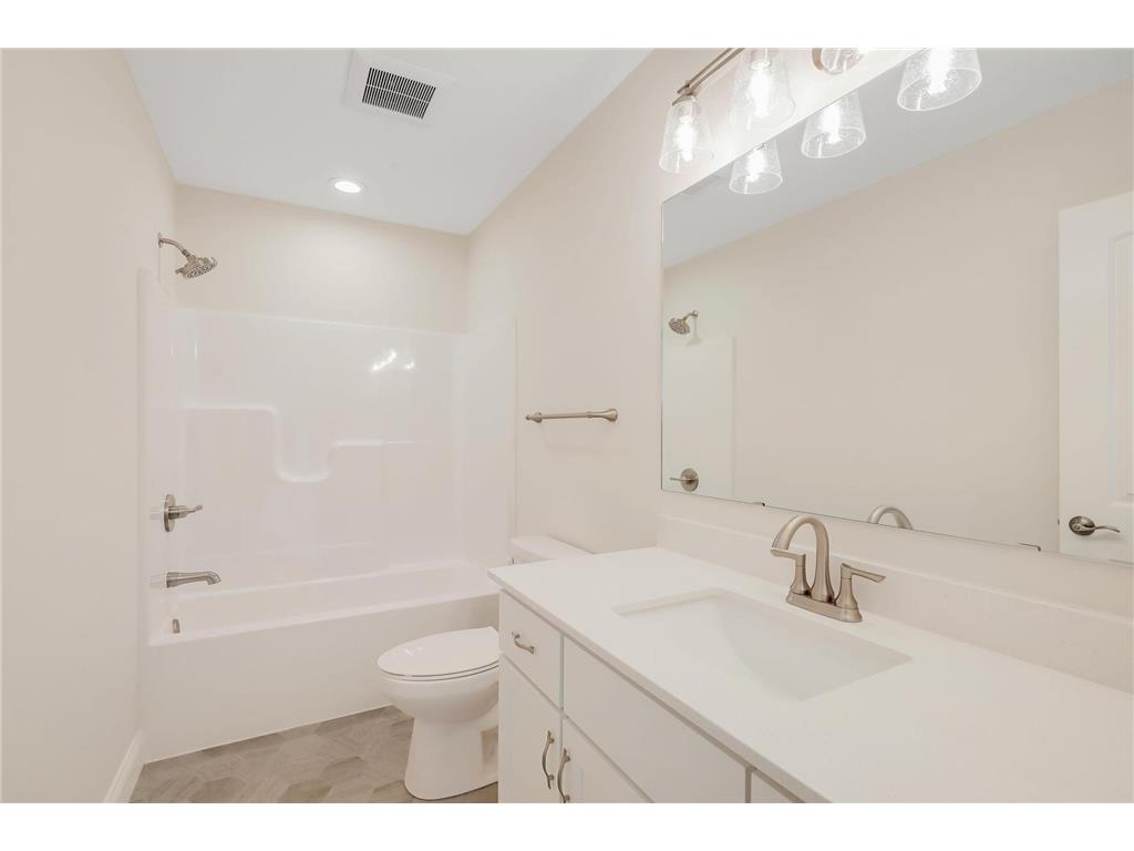 13601 Arrowhead Way Rosemount MN 55068 7066237 image21