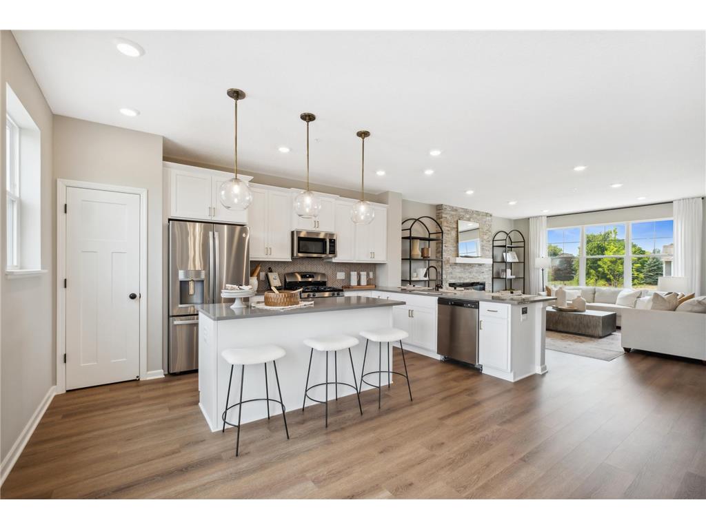 13611 Pine Drive Rogers MN 55374 6485756 image1