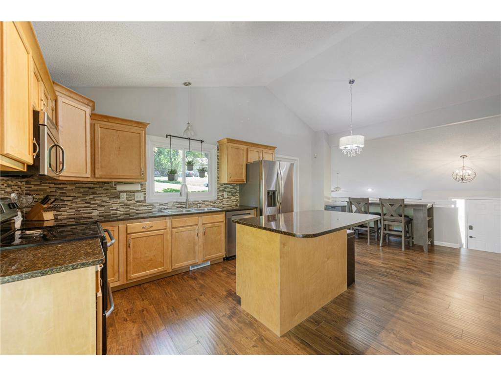 13628 Vincent Circle Burnsville MN 55337 7109941 image16
