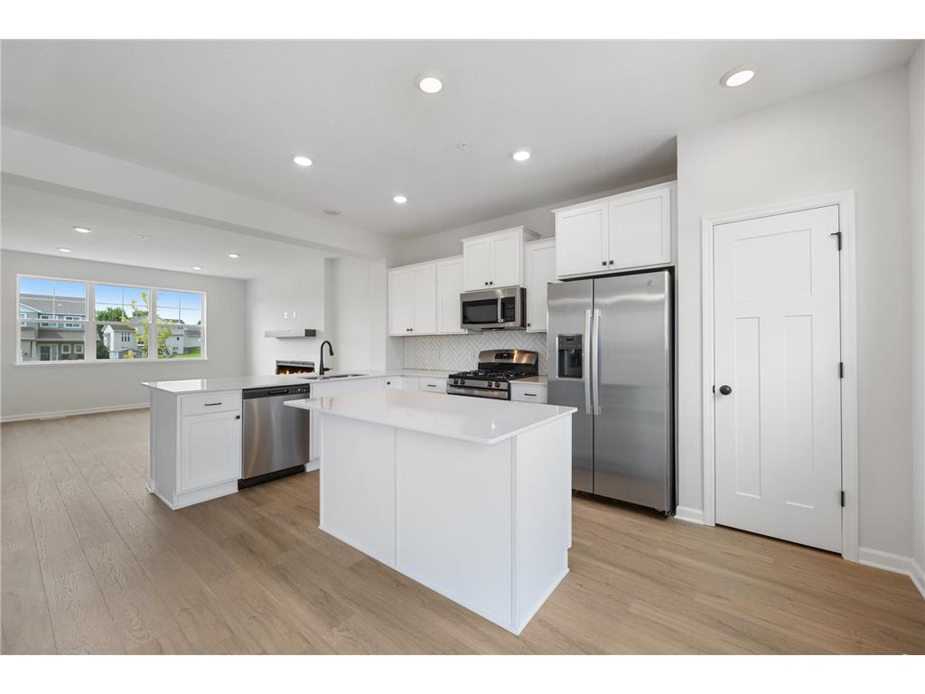 13629 Pine Drive Rogers MN 55374 6570945 image1