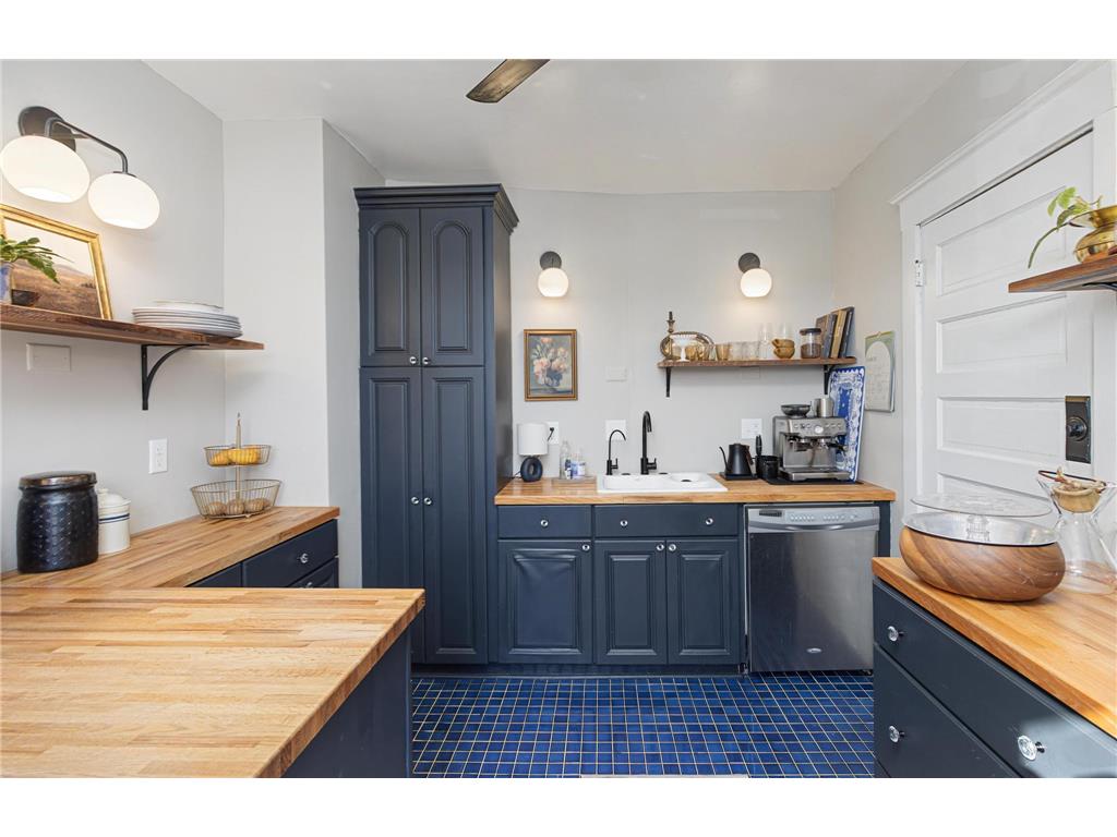 1363 Grand Avenue Saint Paul MN 55105 7040159 image16