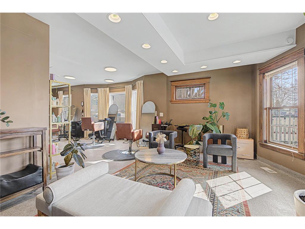 1363 Grand Avenue Saint Paul MN 55105 7040159 image4