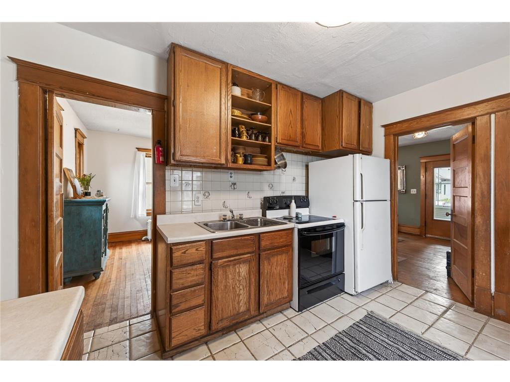 1363 Thomas Avenue Saint Paul MN 55104 7024735 image14