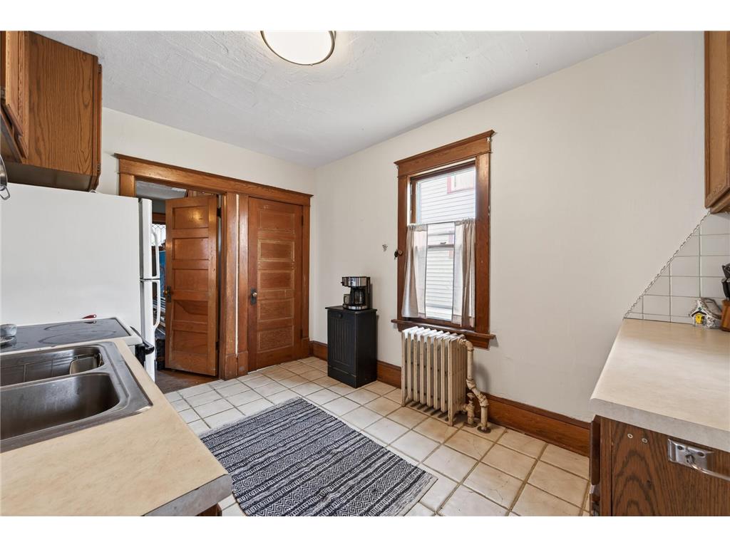 1363 Thomas Avenue Saint Paul MN 55104 7024735 image18