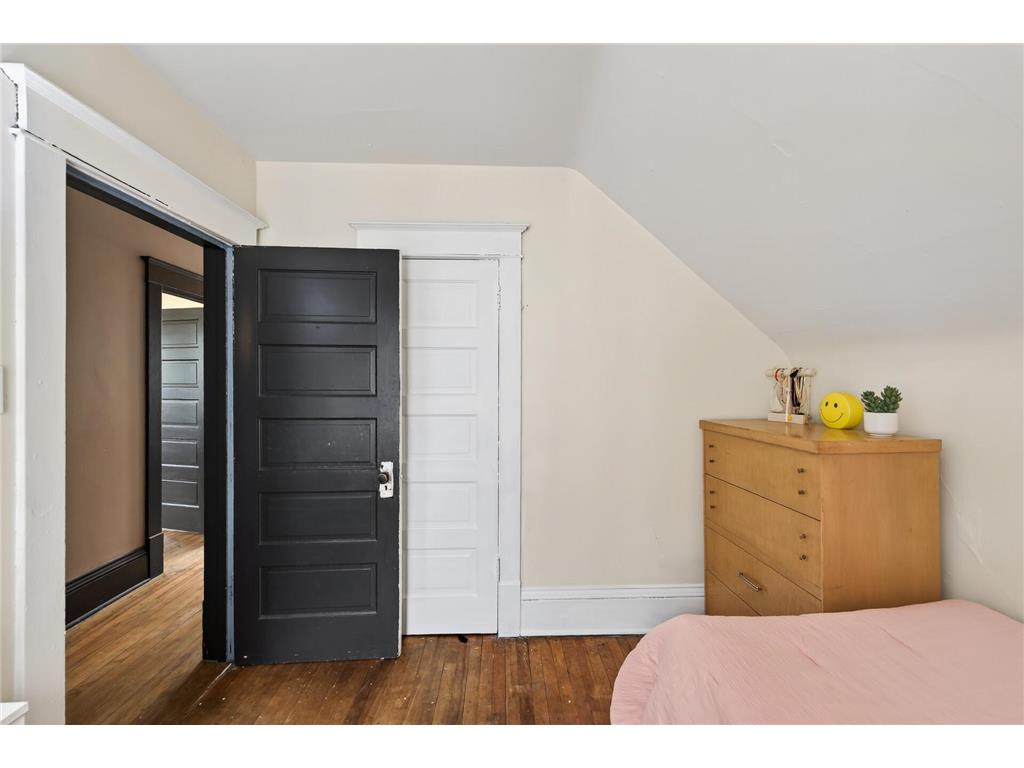 1363 Thomas Avenue Saint Paul MN 55104 7024735 image32