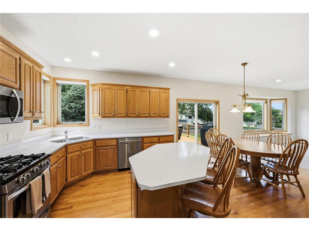 1364 Pond Circle Waconia MN 55387 7090983 image23