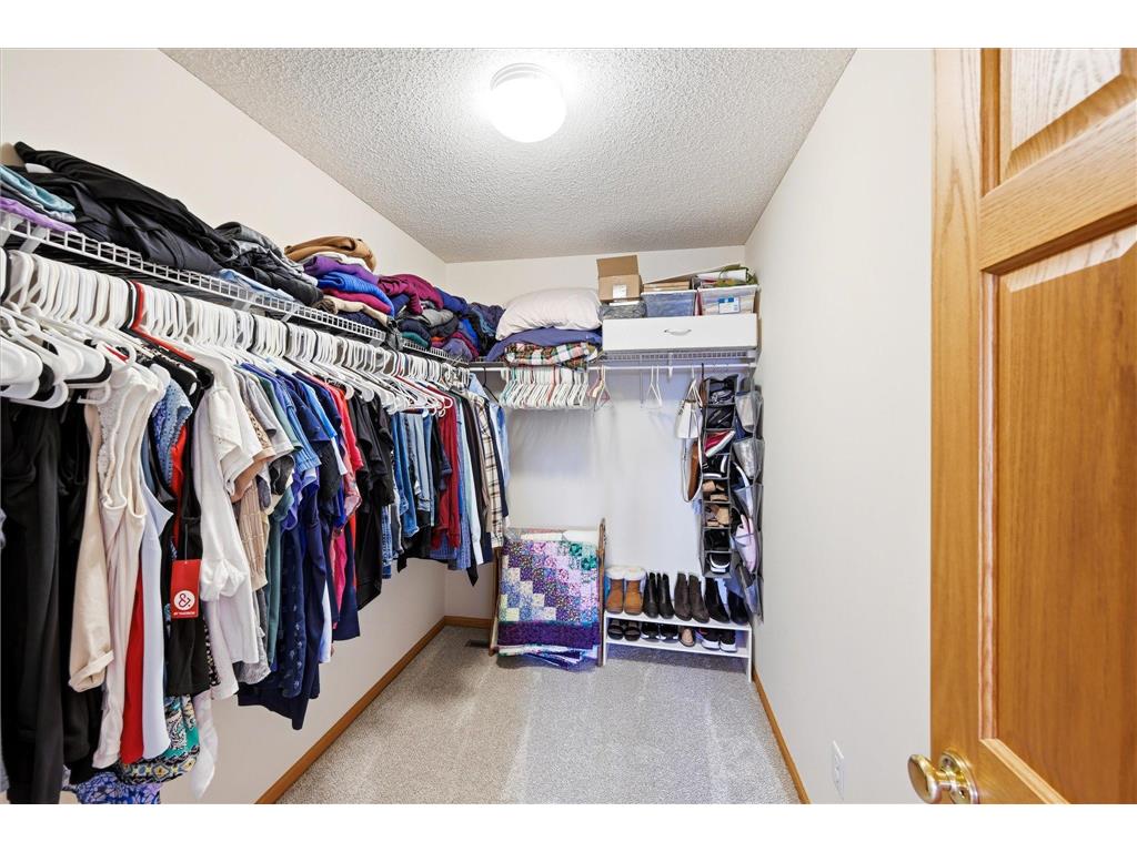 1364 Pond Circle Waconia MN 55387 7090983 image32