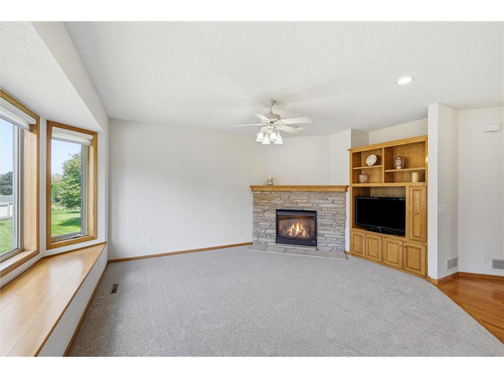 1364 Pond Circle Waconia MN 55387 7090983 image9