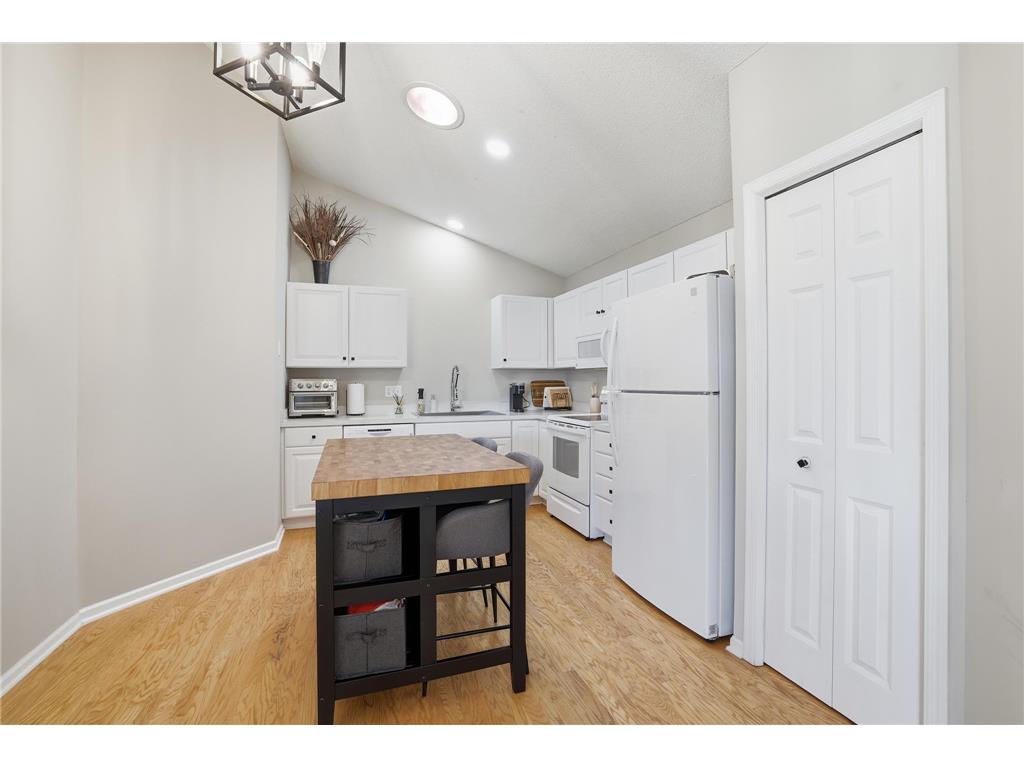 13642 97th Place N Maple Grove MN 55369 7059142 image14